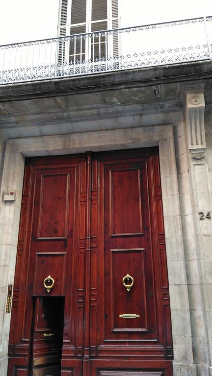 Happy @ Barcelona Hotel Exterior photo