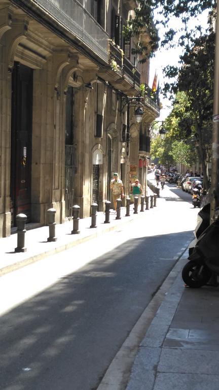 Happy @ Barcelona Hotel Exterior photo